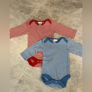Set of 2 onesies